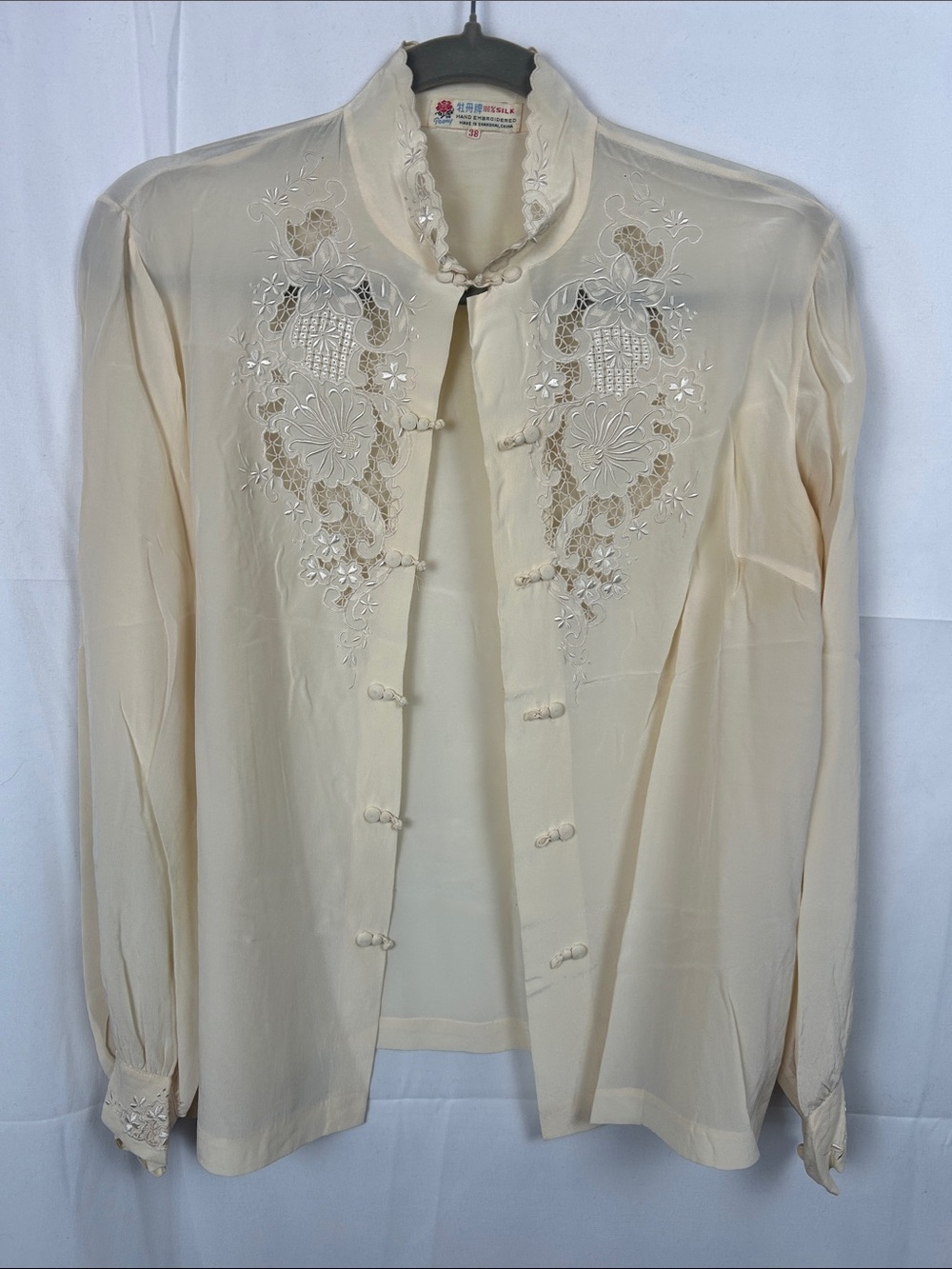 Vintage Hand Embroidered Cream Mandarin Collar Blouse 100% Silk - Size 38